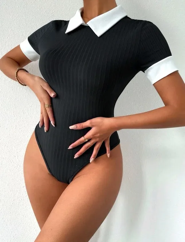 Body para dama color negro con cuello blanco