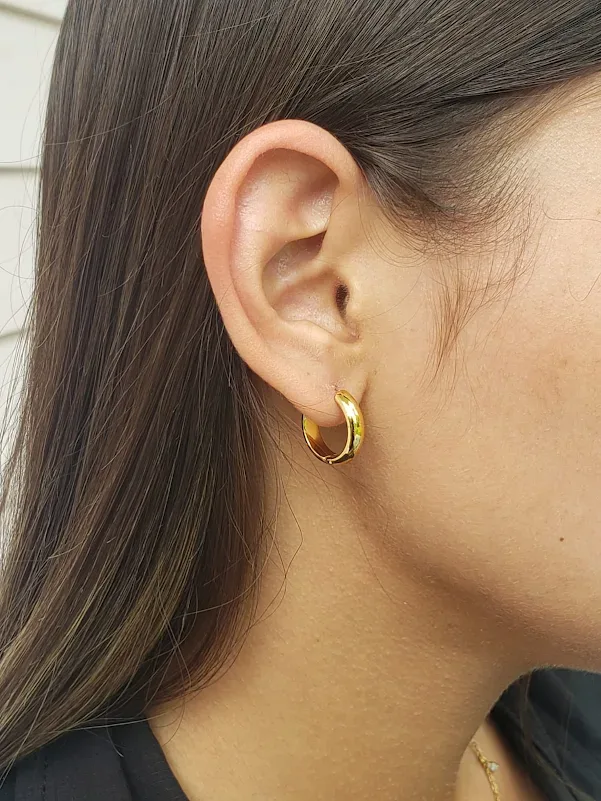 Argollas pequeñas acero inoxidable con diseño circular #COLOR DORADO