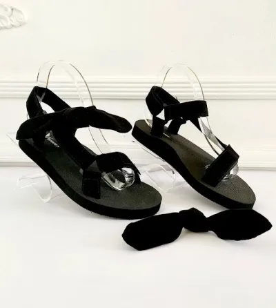 Sandalias para dama color negro