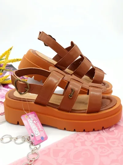 Sandalias Coral para dama Helga Camel Pu