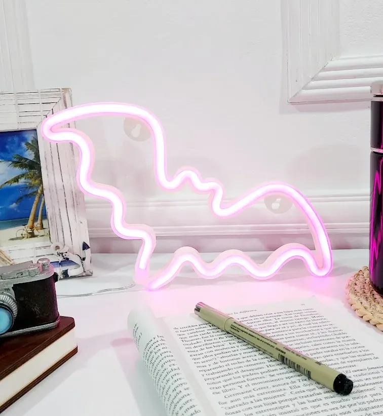 LED decorativa alámbrica USB y batería en diseño de murciélago