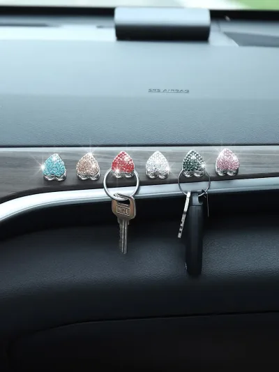 Gancho de coche con diseño de diamante