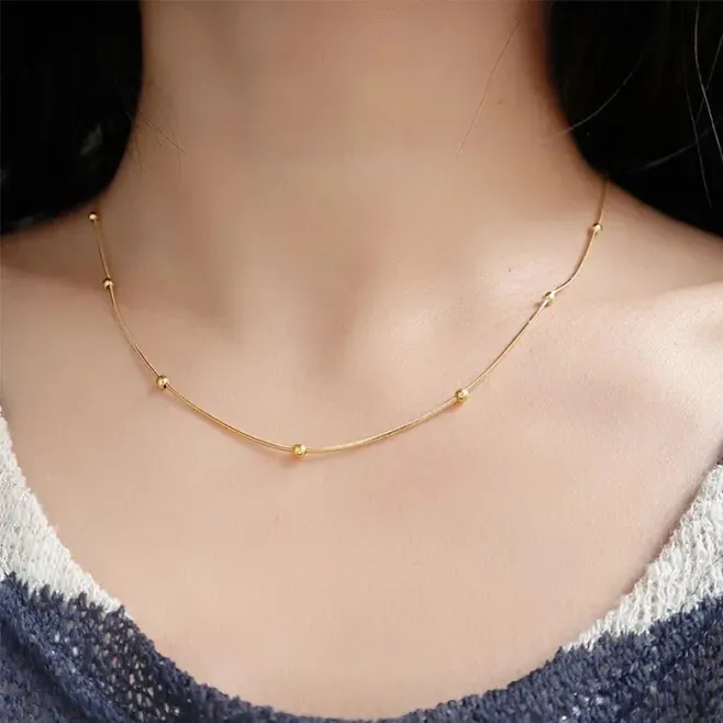 Collar para dama de acero de titanio