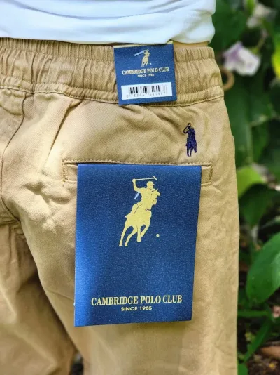 Short Cambridge Polo Club para niño color caramelo