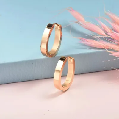 Par de aretes en Acero Quirúrgico para dama color oro rosa
