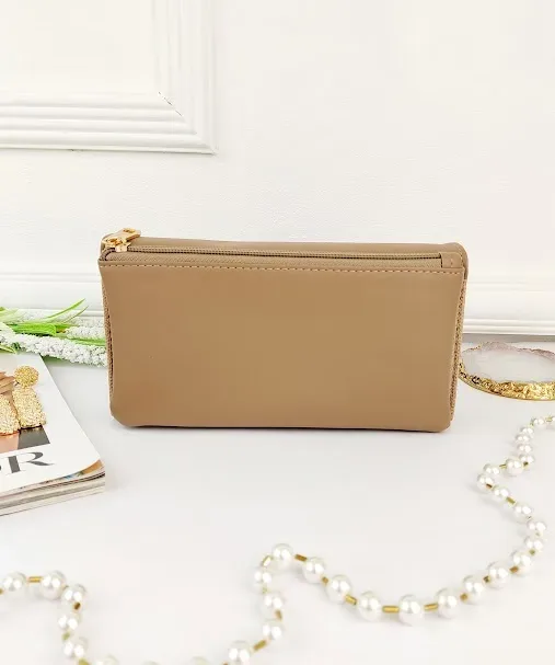 Cartera para dama color beige