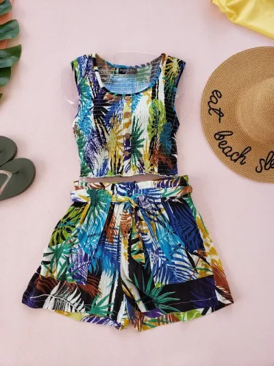 Conjunto Ingeart Resort para dama color blanco, con estampado de hojas de colores