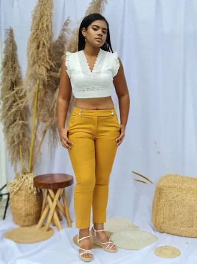 Pantalón para dama color amarillo