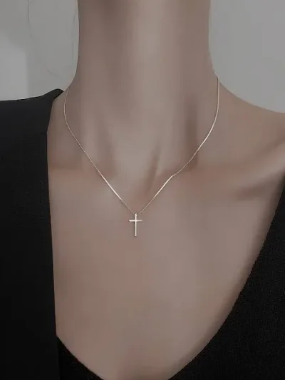 Collar para dama color plateado