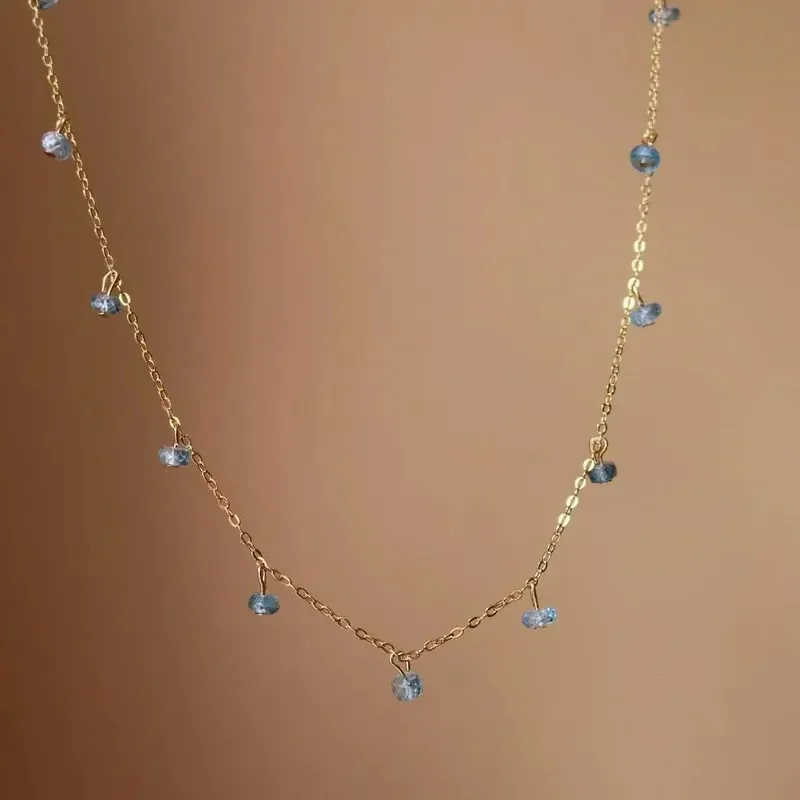 Collar de acero inoxidable para dama color dorado
