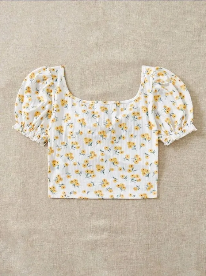 Crop Top blanco floreado