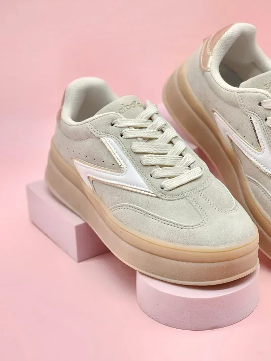 Tennis Sabata para dama 1411203A BEIGE/GOLD