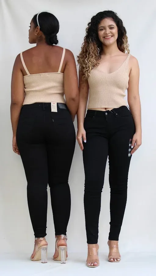 Jean Levis para dama 711-0049 Skinny color negro