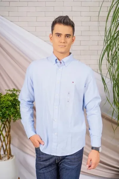 Camisa Tommy Hilfiger para caballero color celeste