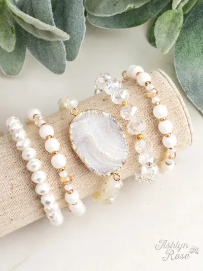 Pulseras fantasía color blancas con piedra
