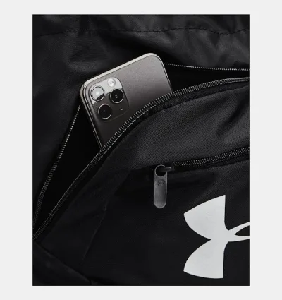 Bolso deportivo Under Armour color negro