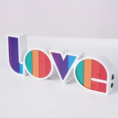 Lámpara de letras LOVE multicolor USB