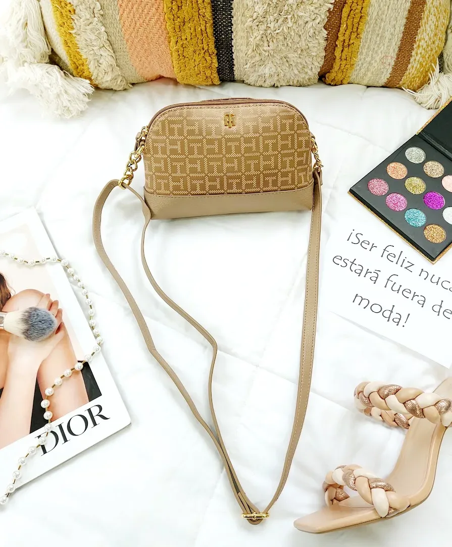 Bolso Tommy Hilfiger para dama color café