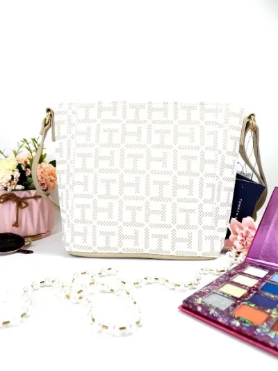 Bolso Tommy Hilfiger para dama color blanco