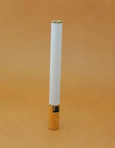 Encendedor con diseño de cigarro NO INCLUYE GAS