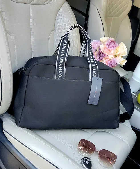 Bolso Tommy Hilfiger para dama color negro