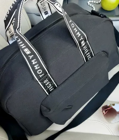 Bolso Tommy Hilfiger para dama color negro