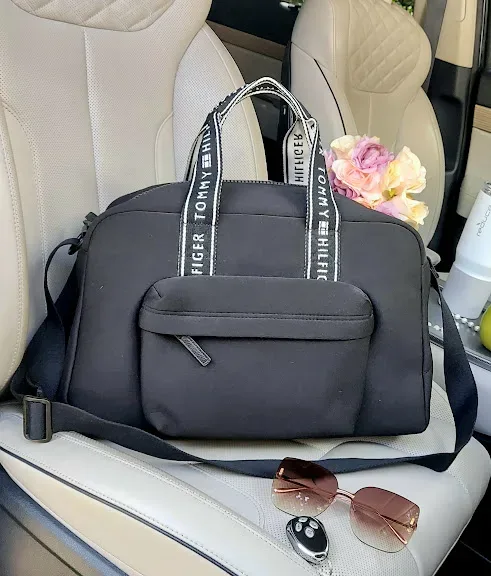 Bolso Tommy Hilfiger para dama color negro
