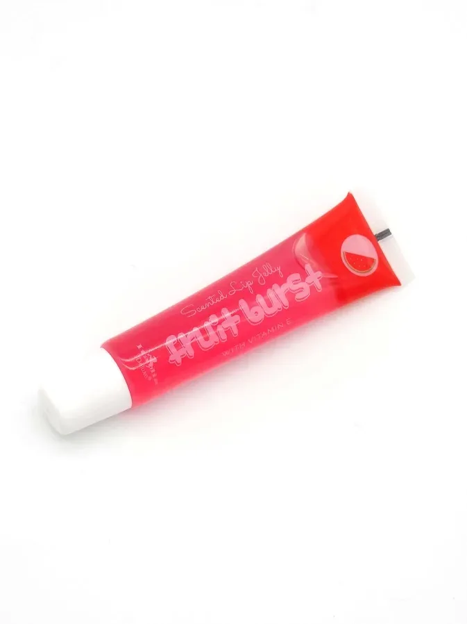 Brillo de labios color rojo