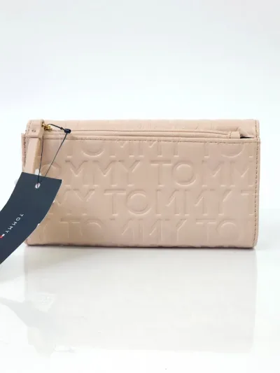 Cartera Tommy Hilfiger para dama color rosa