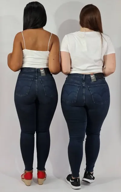 Jeans Levi's 0094 Mile High Super Skinny para dama