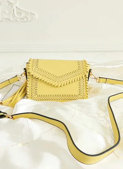 Bolso para dama color amarillo