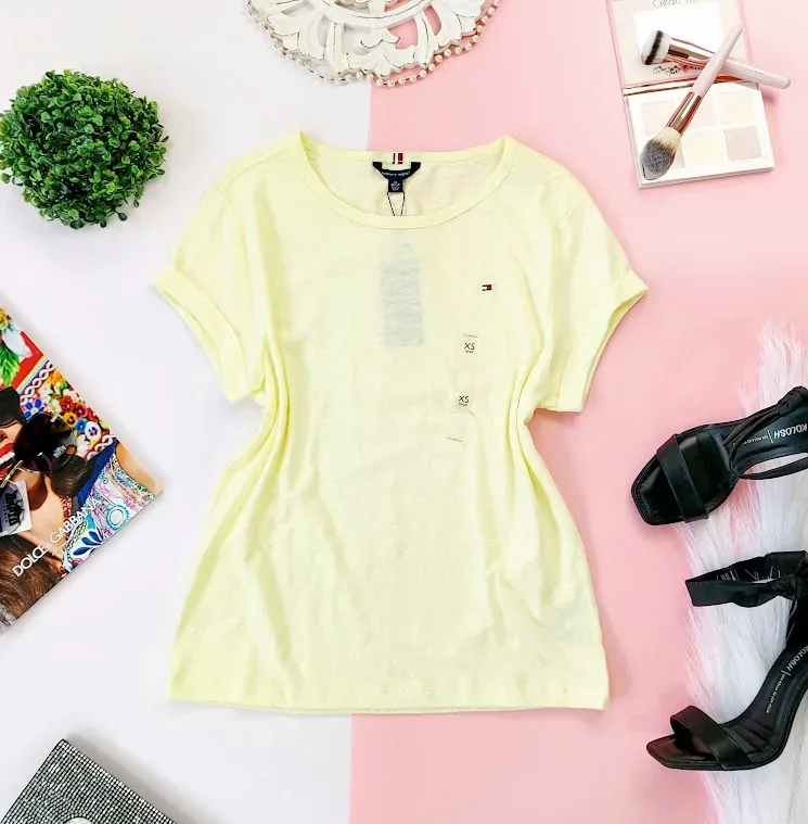CamisetaTommy Hilfiger para dama color amarillo