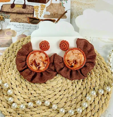 Aretes para dama de fantasía con forma de semi círculo