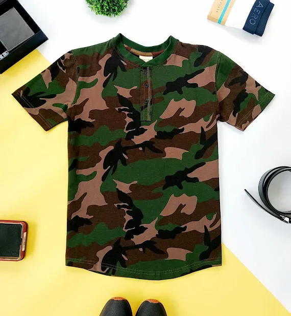 Camiseta para caballero diseño de camuflaje