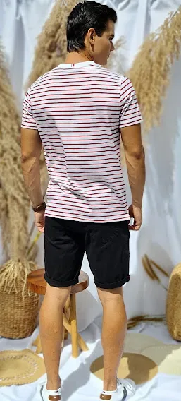 Camiseta Tommy Hilfiger para caballero con diseño de rayas de tonalidades Blanco, azul y rojo