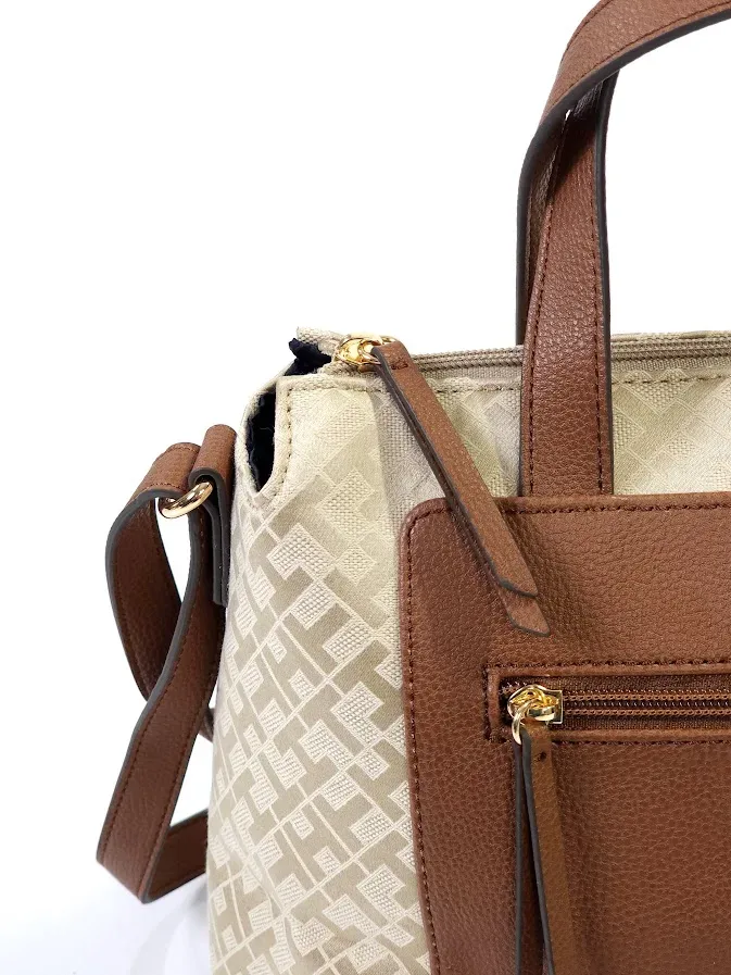 Bolso Tommy Hilfiger para dama color beige y café