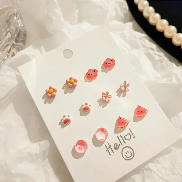 Set de 6 pares de aretes, Material Fantasía.