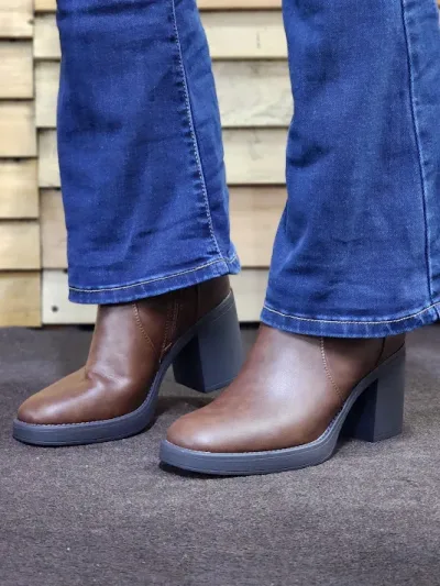 Botas Sabata para dama KYOTO-04 BROWN