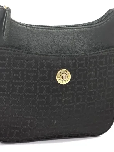 Bolso Tommy Hilfiger para dama color negro