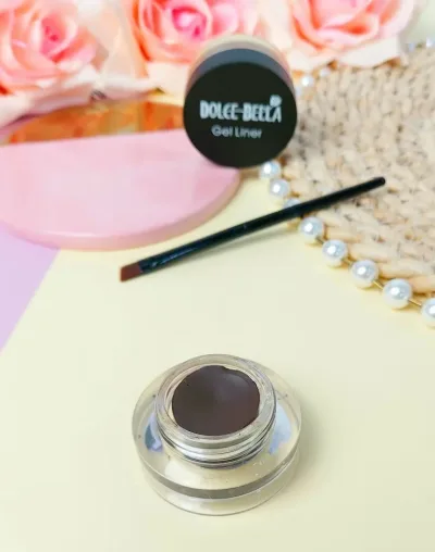 Delineador en gel para ojos y cejas  para dama