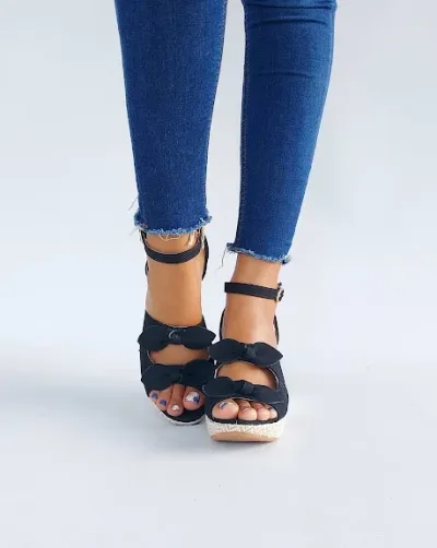 Sandalias para dama color negro SD45414