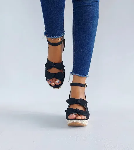Sandalias para dama color negro SD45414