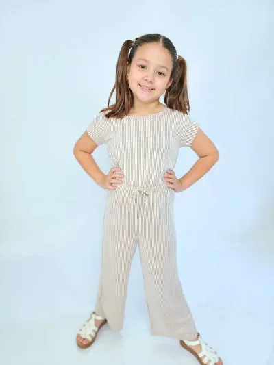 Enterizo de rayas para niña