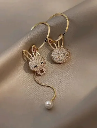 Aretes para dama fanatsía color dorado