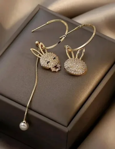 Aretes para dama fanatsía color dorado
