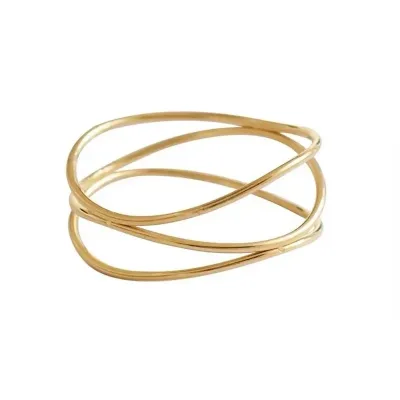 Anillo de acero inoxidable para dama color dorado