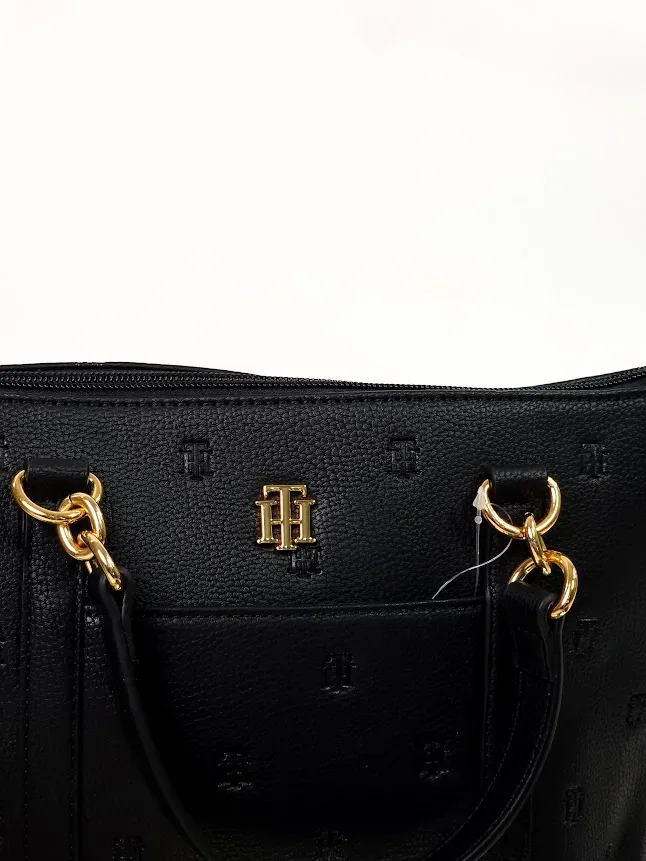 Bolso Tommy Hilfiger para dama color negro
