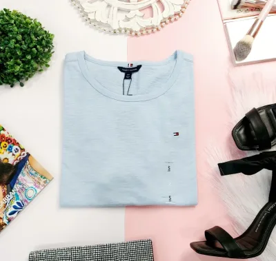 CamisetaTommy Hilfiger para dama color celeste