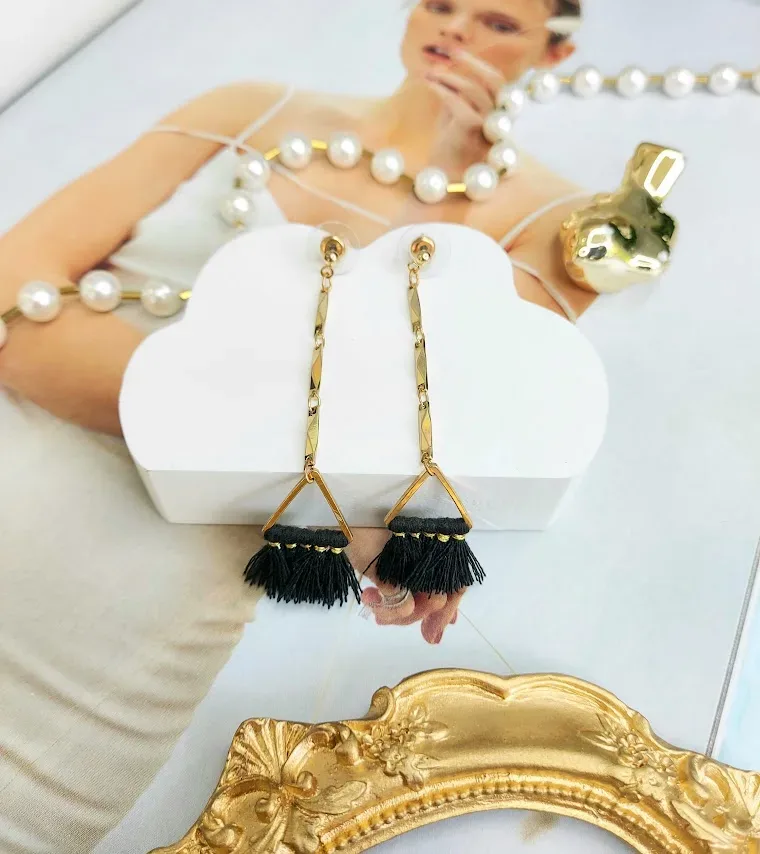 Aretes para dama de fantasía con forma de hamaca