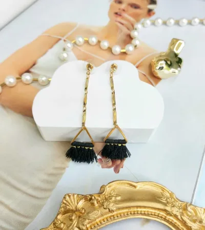 Aretes para dama de fantasía con forma de hamaca